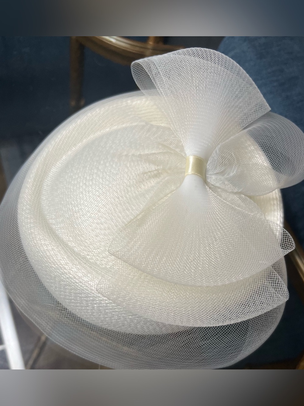 Vtg Ivory Pillbox Fascinator Hat with Bow